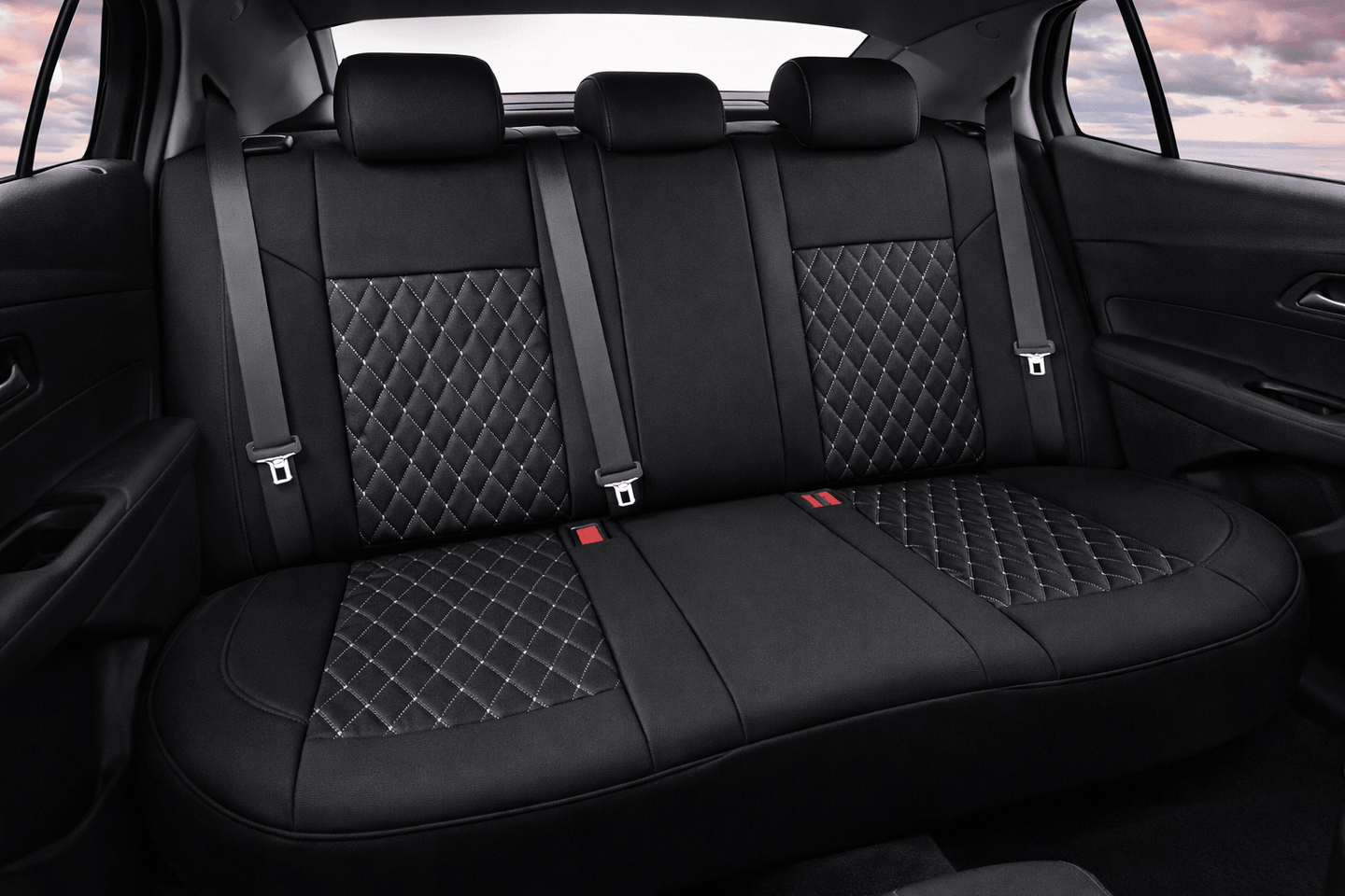Neoprene seat cover with diamond Insert -Seat CoversREAR BLACK WITH SILVER STITCH